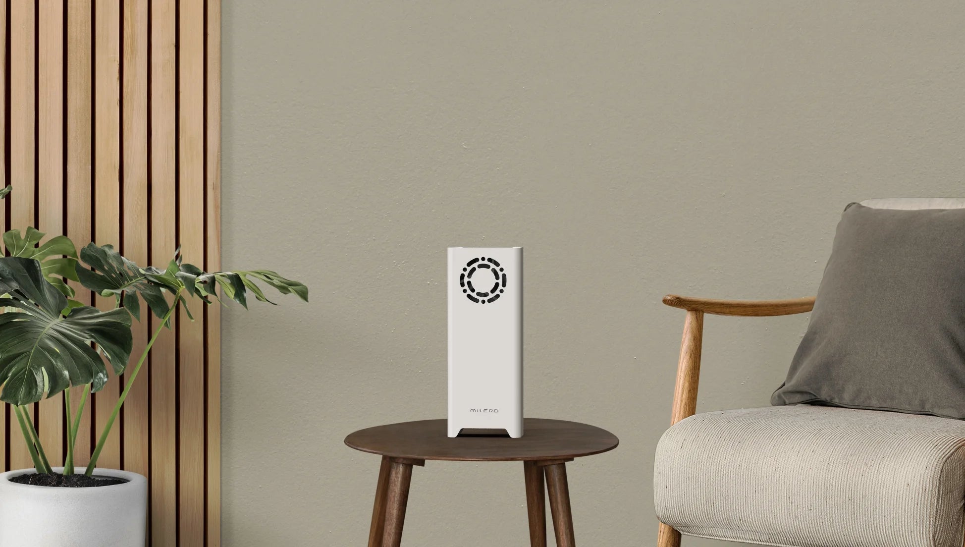 dzr1 mini on the table